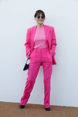 Sophie Marceau at Le Raphia Jacquemus SS 2023 in Le Bourget Paris 12-12-2022 фото №1415348