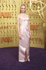 Sophie Turner - 71st Emmy Awards in Los Angeles 09/22/2019 фото №1220718