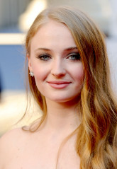 Sophie Turner (actress) фото №732392