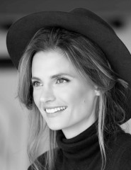 Stana Katic фото №1335310