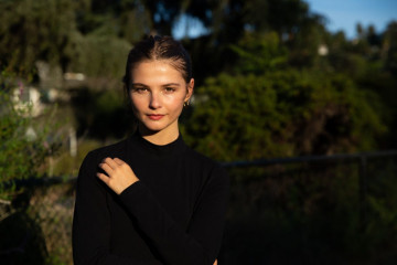 STEFANIE SCOTT at a Photoshoot, 2019 фото №1215580