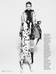 Stella Maxwell for Elle Italia November 2011 by Mark Pillai фото №1414179