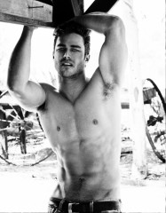 Taylor Kinney фото №600602