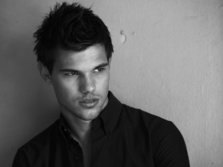 Taylor Lautner фото №470821