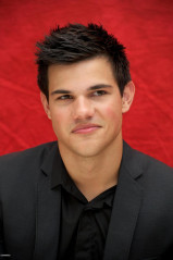 Taylor Lautner фото №274768
