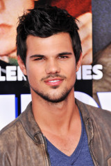 Taylor Lautner фото №689400