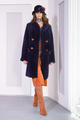 Taylor Hill - Diane Von Furstenberg fashion show in New York фото №975823