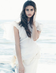 Taylor Hill - photoshoot for Numero Russia, by An Le фото №977137