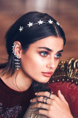 Taylor Hill - photoshoot for FREE PEOPLE CAMPAIGN фото №978761
