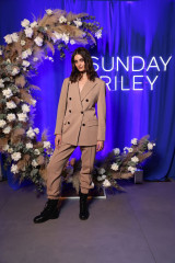 Taylor Hill - Sunday Riley 5 Stars Discovery Dinner in Milan 02/23/2022 фото №1341759