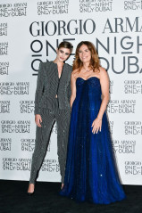 Taylor Hill - Giorgio Armani One Night Only Dubai Fashion Show 10/26/2021 фото №1318778