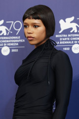 Taylor Russell - 'Bones and All' Photocall at 79th Venice Film Festival 09/02/22 фото №1350221
