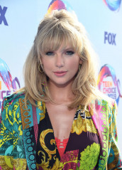 Taylor Swift - Teen Choice Awards in Los Angeles 08/11/2019 фото №1208912