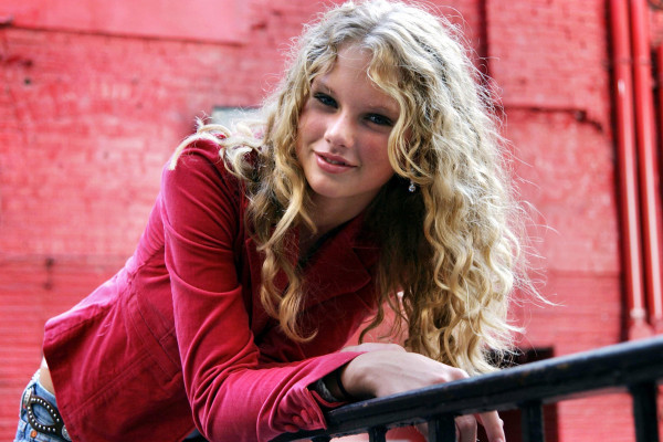 Taylor Swift - Andrew Orth Photoshoot in Avalon, New Jersey (2004) фото №1285464