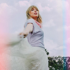 Taylor Swift - 'Lover' Photoshoot (2019) фото №1212665