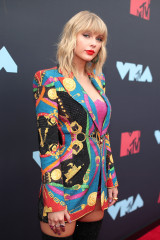 Taylor Swift - MTV VMA in Newark, NJ 08/26/2019 фото №1214846