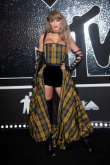 Taylor Swift – 2024 MTV Video Music Awards фото №1402938