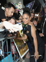 Tessa Thompson – “Avengers: Endgame” Premiere in LA фото №1162399