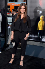 Tiffani Thiessen – “IT” Premiere in Los Angeles  фото №993093