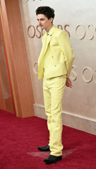 Timothée Chalamet - 97th Annual Academy Awards in Hollywood 03/02/2025 фото №1413309