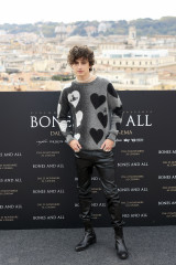 Timothée Chalamet - 'Bones and All' Rome Photocall 11/12/2022 фото №1356746