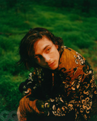 Timothée Chalamet by Renell Medrano for GQ Magazine (2020) фото №1335681