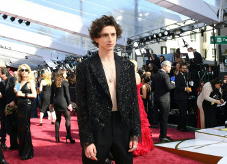 Timothée Chalamet - 94th Annual Academy Awards in Hollywood 03/27/2022 фото №1340814