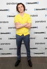 Tom Holland-Visit The SiriusXM Studios фото №1338016