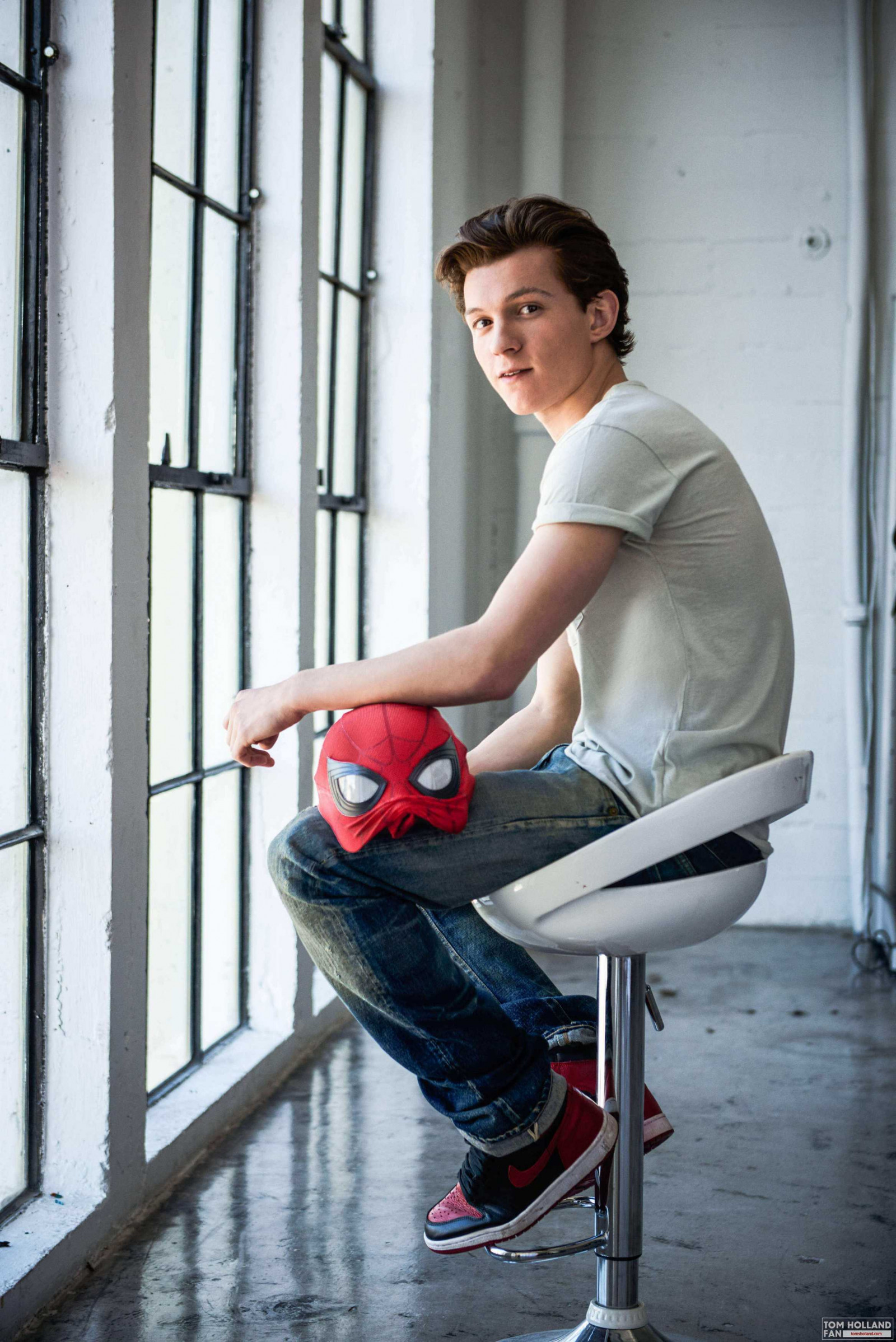 Том Холланд (Tom Holland)