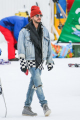 Tom Kaulitz in Gstaad 01/02/2018 фото №1029275