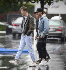 Tom Kaulitz leaving Mauro Café in LA 03/22/2018 фото №1056636