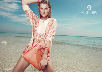 Toni Garrn - Aigner Spring/Summer Campaign  фото №1171825
