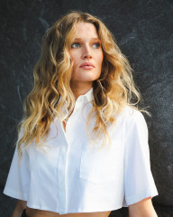 Toni Garrn at Michael Kors Fashion Show in New York фото №1404436