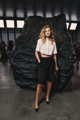 Toni Garrn at Michael Kors Fashion Show in New York фото №1404435