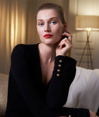 Toni Garrn - Cle De Peau Beaute фото №1242885