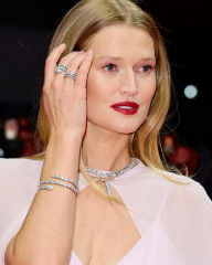 Toni Garrn at 75th Berlinale International Film Festival фото №1412444
