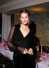 Toni Garrn фото №1408559