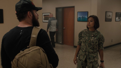 Toni Trucks - Seal Team (2019) 3x03 'Theory And Methodology' фото №1303434