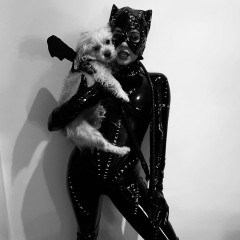 Vanessa Hudgens as “The Cat Woman” // 2020 фото №1277993
