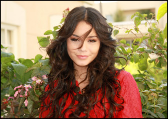 Vanessa Hudgens фото №365040