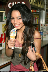 Vanessa Hudgens фото №110735