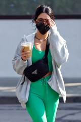 Vanessa Hudgens - Leaving Gym in West Hollywood 01/14/2022 фото №1333936