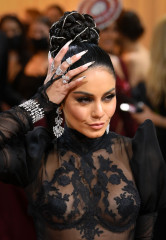 Vanessa Hudgens - 2022 MET Gala 05/02/2022 фото №1342169