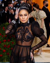 Vanessa Hudgens - 2022 MET Gala 05/02/2022 фото №1342165