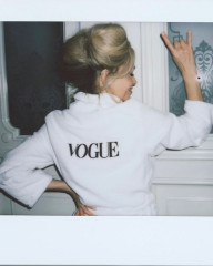Вера Брежнева - Vogue Russia (2021) фото №1332880