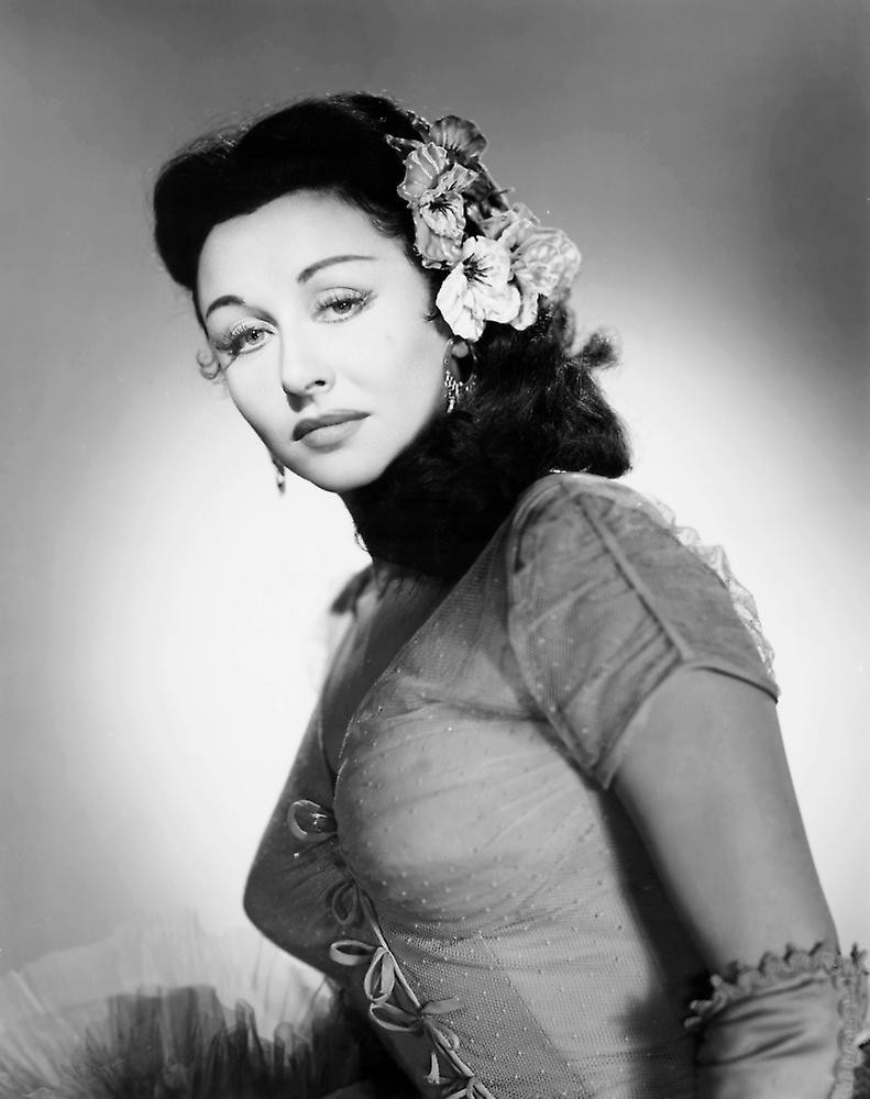 Вера Ралстон  (Vera Ralston)