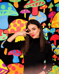 VICTORIA JUSTICE at a Photoshoot in New York, March 2020 фото №1250816