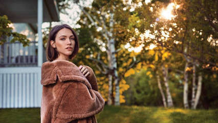 VIOLETT BEANE for CBS Watch Magazine, November/December 2019 фото №1234496