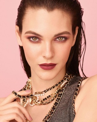 Vittoria Ceretti - Chanel Makeup Spring 2020 Campaign фото №1274352