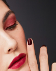 Vittoria Ceretti - Chanel Makeup Fall 2020 Campaign фото №1274354